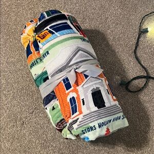 NEW Hallmark Gilmore Girls Blanket